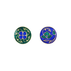 Asymetryczne kolczyki z motywami roślinnymi z kolekcji Minakari