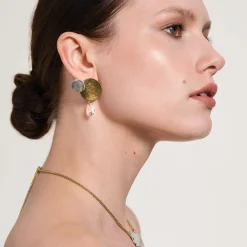 Asymetryczne, srebrno-złote kolczyki z kryształem z kolekcji Rundo