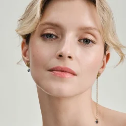 Asymetryczne, złote kolczyki kwiatki z kryształem z kolekcji Bery