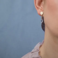 Delikatne wiszące kolczyki z kolekcji Julia