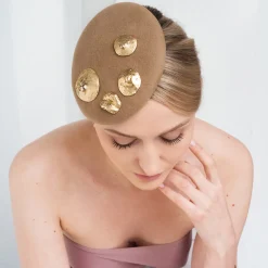 Duży pin sutek z kolekcji Body