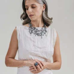 Efektowna kolia ze srebra z kryształami z kolekcji Soda