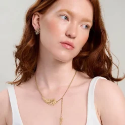 Elegancki, krótki naszyjnik z liściem paproci z kolekcji Plantis