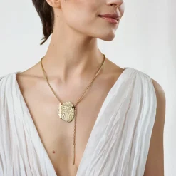 Krótki naszyjnik z nieregularną zawieszką z kolekcji Moon