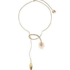 Krótki naszyjnik z rzeźbionym hibiskusem z kolekcji Kembali