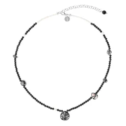 Naszyjnik z czarno-białymi zawieszkami na sznurze z onyksów z kolekcji Minakari