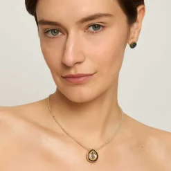 Naszyjnik z zawieszką na sznurze kwarców rutylowych z kolekcji Minakari