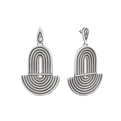 Oryginalne, srebrne kolczyki na sztyft z kolekcji Holos