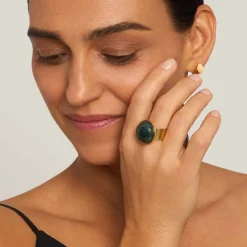 Pierścionek z okrągłym jadeitem z kolekcji Guatemala