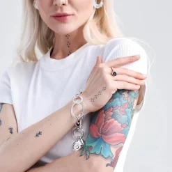 Pierścionek z syntetycznym kamieniem z kolekcji New Stone