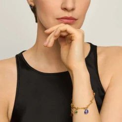 Pozłacana bransoletka z ręcznie zdobioną zawieszką z kolekcji Minakari