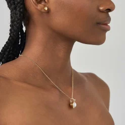 Pozłacany naszyjnik z perłą i diamentem z kolekcji Verum