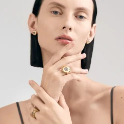 Pozłacany pierścionek z meteorytem z kolekcji Meteoros