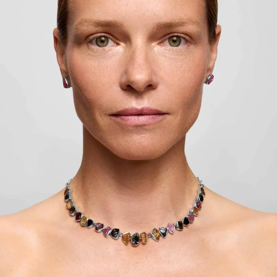 Srebrna kolia z turmalinami z kolekcji Aurora