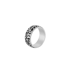 Srebrna obrączka z roślinnymi zdobieniami z kolekcji Minakari