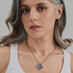 Srebrny naszyjnik z czterolistną koniczyną z kolekcji Bery